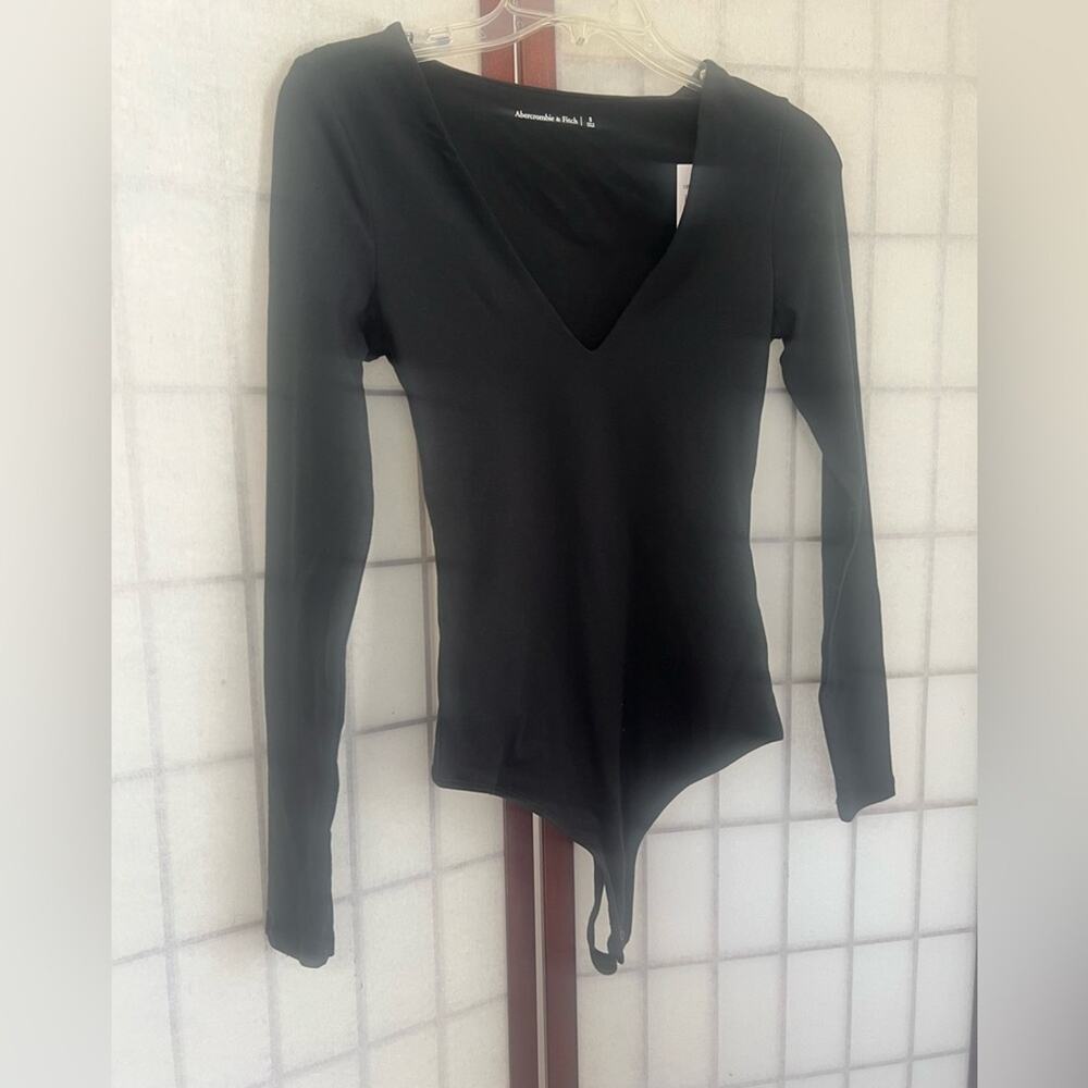 ABERCROMBIE & FITCH BLACK LONG SLEEVE‎ BODYSUIT NWT SIZE S